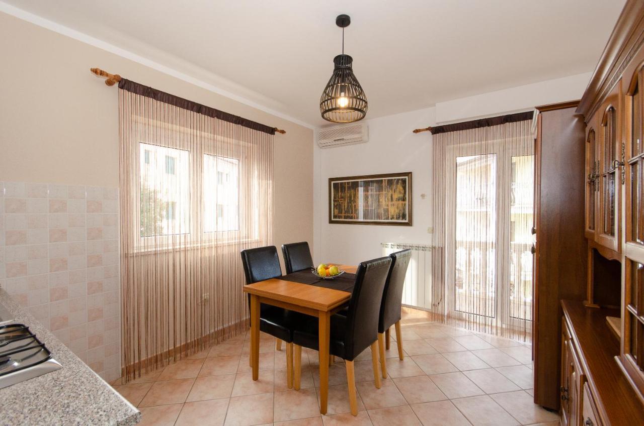 Apartments Villa Amfora Rovinj Exterior photo