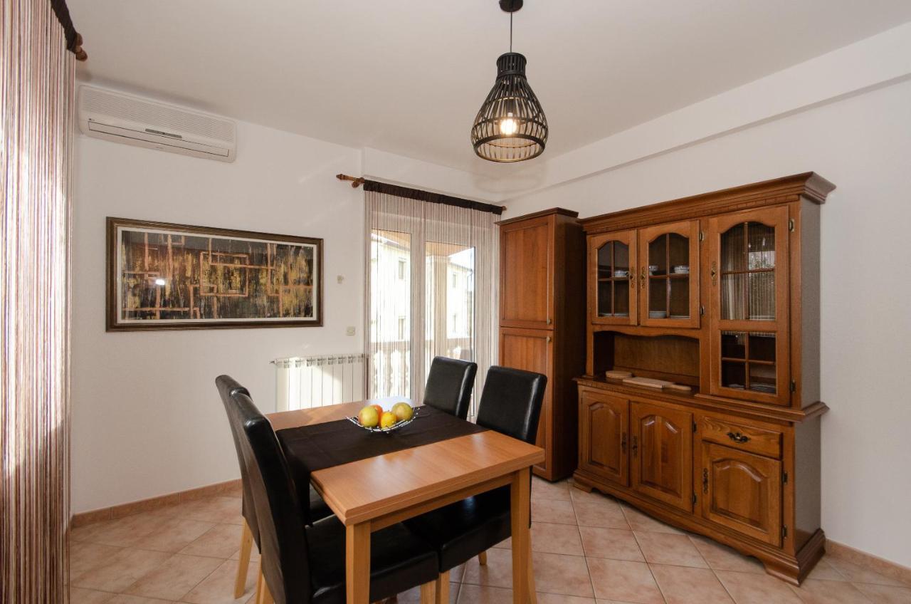 Apartments Villa Amfora Rovinj Exterior photo