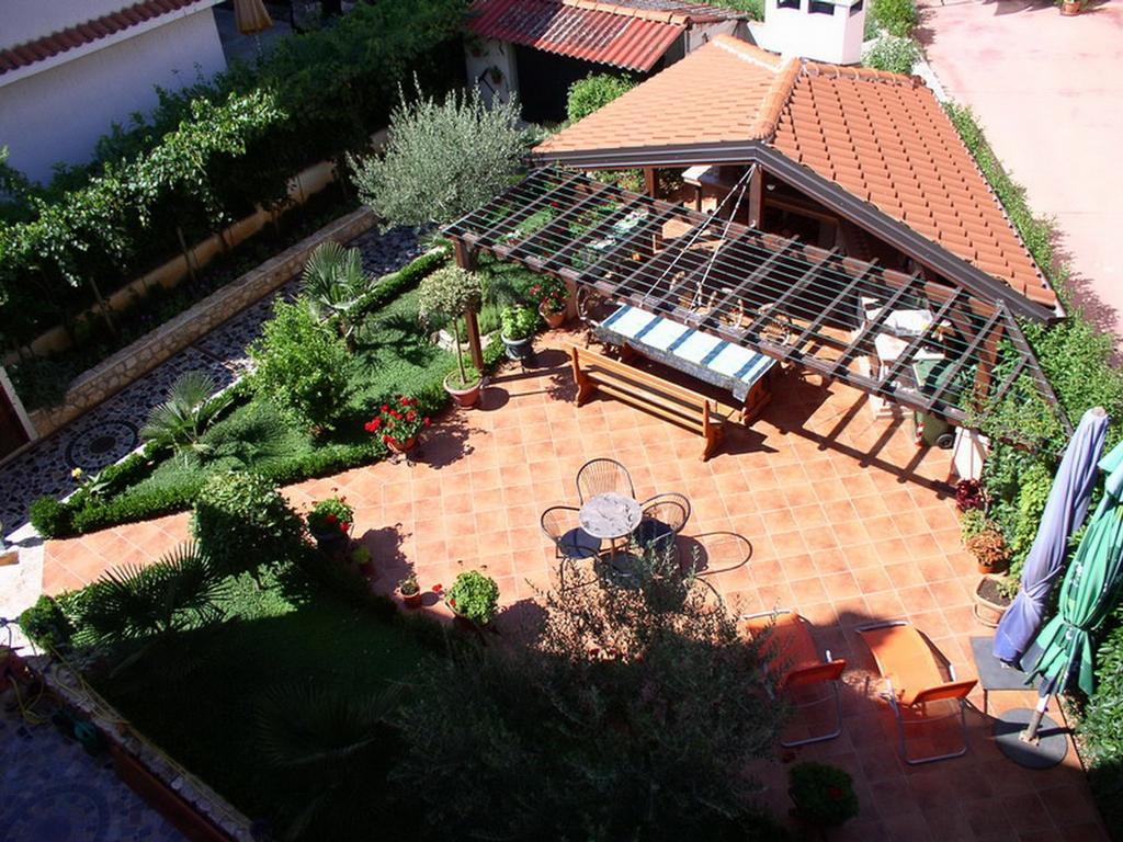 Apartments Villa Amfora Rovinj Exterior photo